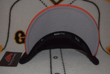 Load image into Gallery viewer, NPB New Era Yomiuri Giants Pre Curved Alt Fitted 59Fifty