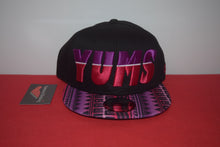 Load image into Gallery viewer, YUMS X New Era Script Snapback 9Fifty