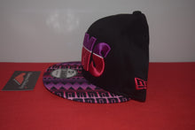 Load image into Gallery viewer, YUMS X New Era Script Snapback 9Fifty