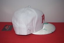Load image into Gallery viewer, Fitted Hawaii X New Era Pono Snapback 9Fifty