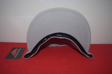 Load image into Gallery viewer, Disney X New Era Mickey Mouse Pixel Fitted 59Fifty
