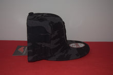 Load image into Gallery viewer, Yums X New Era Black Camo Snapback 9Fifty