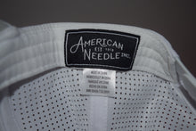 Load image into Gallery viewer, Shinnecock Hills Golf Club Snapback By American Needle