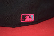 Load image into Gallery viewer, MLB New Era Cleveland Indians South Beach Chief Wahoo Fitted 59Fifty