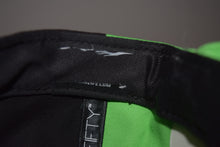 Load image into Gallery viewer, Yums X New Era Reflective Snpaback 9Fifty