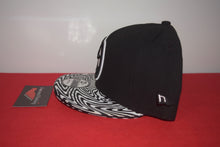 Load image into Gallery viewer, Yums X New Era Pyschdelic Snapback 9Fifty