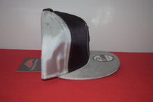 Load image into Gallery viewer, Yums X New Era Two Tone Snapback 9Fifty