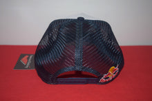 Load image into Gallery viewer, Red Bull X New Era Snapback 9Forty