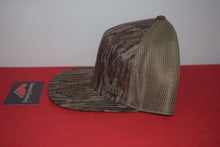 Load image into Gallery viewer, Melin Mossy Oak Collection Hydro Trenches Snapback