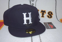 Load image into Gallery viewer, NPB New Era Hiroshima Carp Navy Fitted 59Fifty