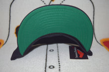 Load image into Gallery viewer, NPB New Era Hiroshima Carp Navy Fitted 59Fifty
