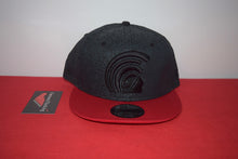 Load image into Gallery viewer, Fitted Hawaii X New Era Mua Grey Cement Snapback 9Fifty