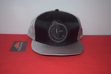 Load image into Gallery viewer, Yums X New Era Two Tone Snapback 9Fifty