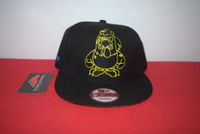Load image into Gallery viewer, Kidrobot X New Era Family Guy Snapback 9Fifty